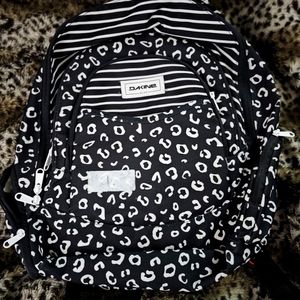 Dakine leopard backpack
